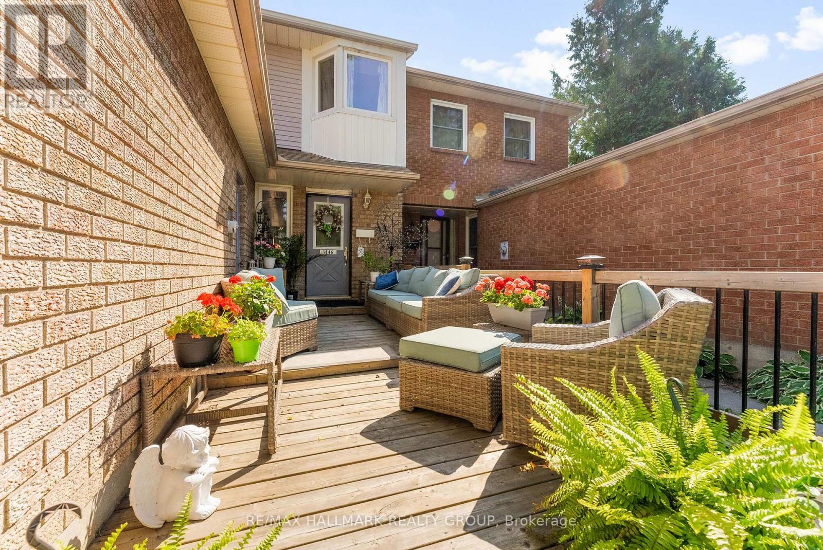 1446 Deavy Way, Ottawa, Ontario  K1E 2W8 - Photo 2 - X13665330