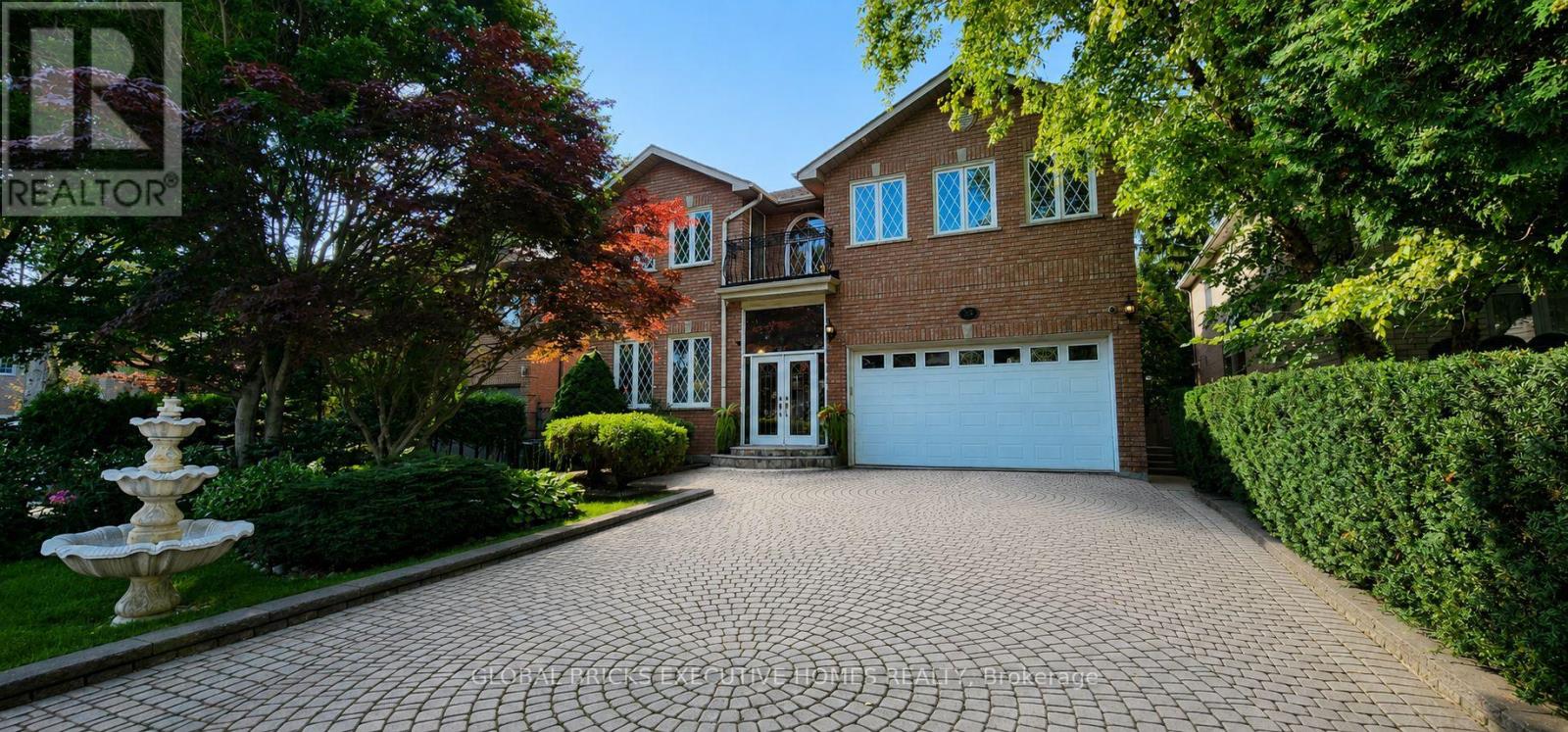 375 PRINCESS AVENUE, Toronto, Ontario