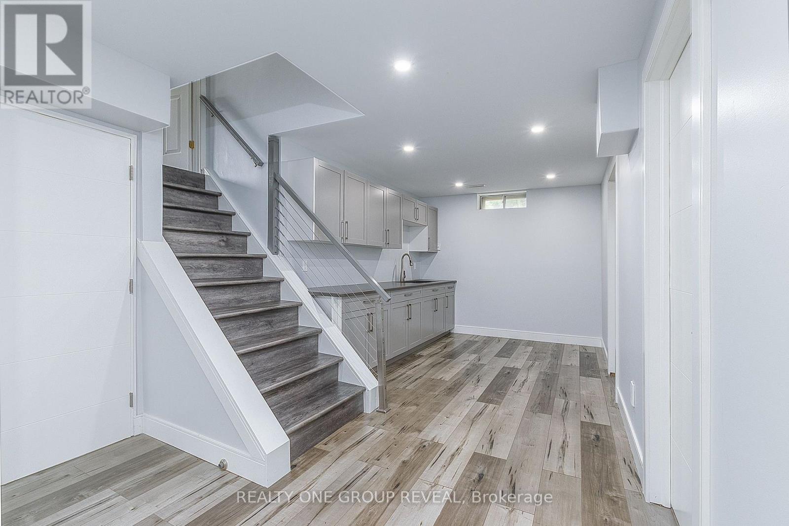326 Prince Of Wales Drive, Whitby, Ontario  L1N 6M9 - Photo 18 - E13665302