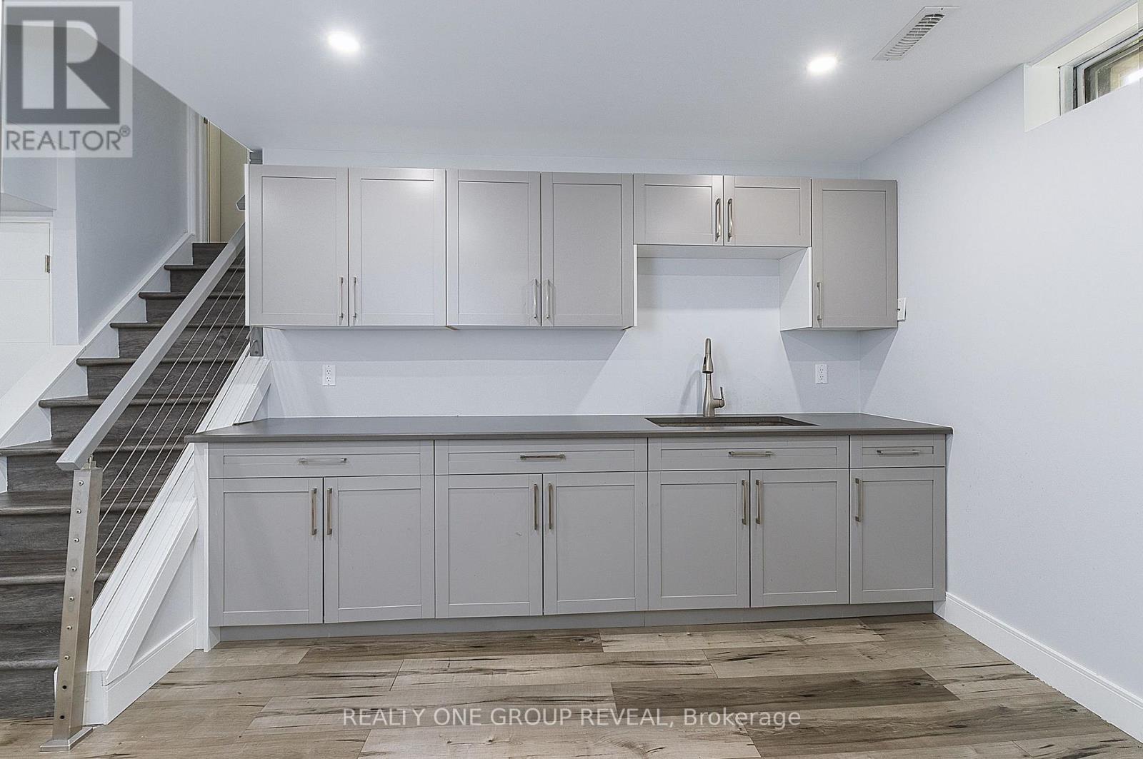 326 Prince Of Wales Drive, Whitby, Ontario  L1N 6M9 - Photo 19 - E13665302