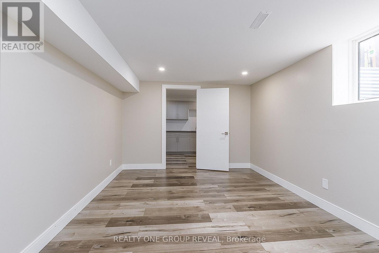 326 Prince Of Wales Drive, Whitby, Ontario  L1N 6M9 - Photo 22 - E13665302