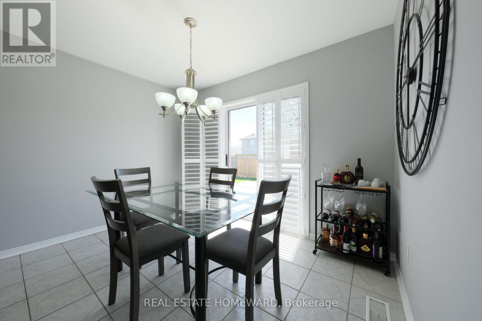 1283 Vincent Crescent, Innisfil, Ontario L9S 1Z6 - Photo 16 - N13665212