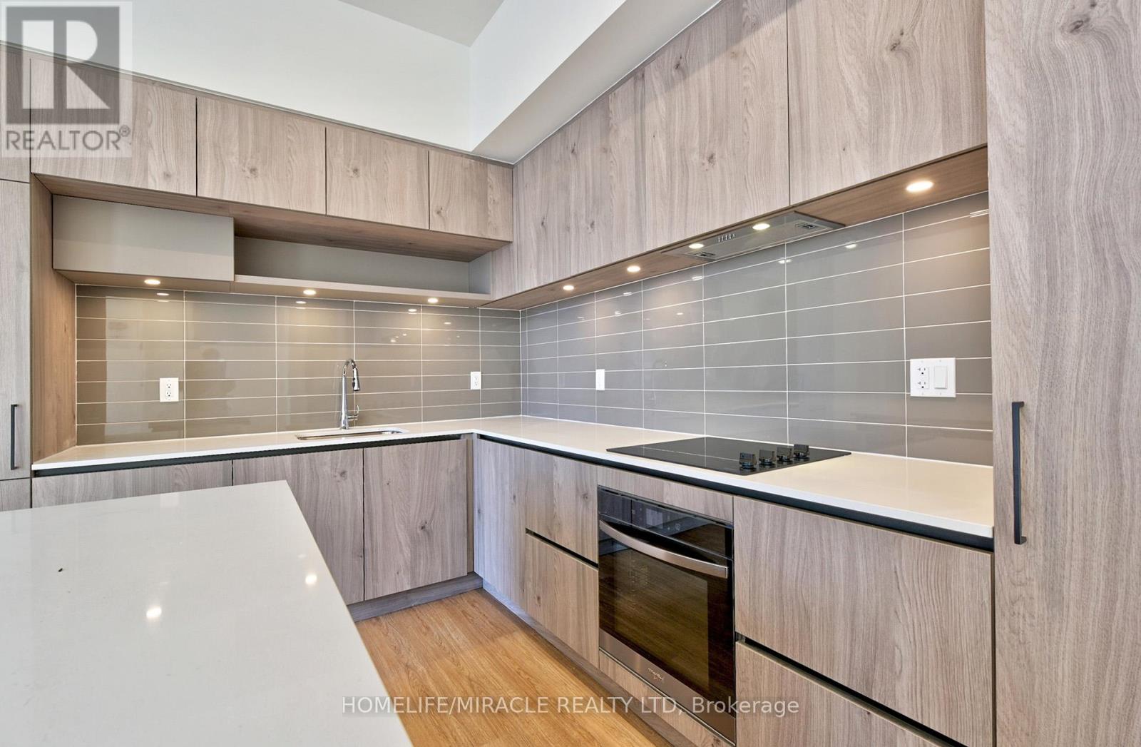 1017 - 14 David Eyer Road, Richmond Hill, Ontario L4S 0N5 - Photo 10 - N13665252