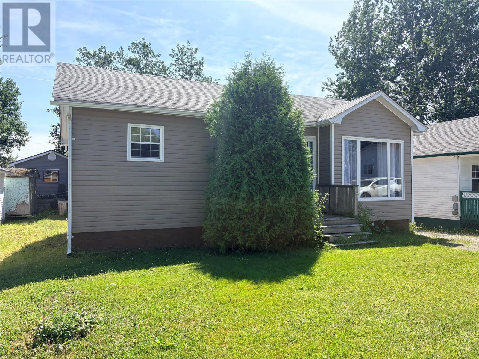 7 Coronation Street, Lewisporte, Newfoundland & Labrador A0G 3A0 - Photo 1 - 1301681