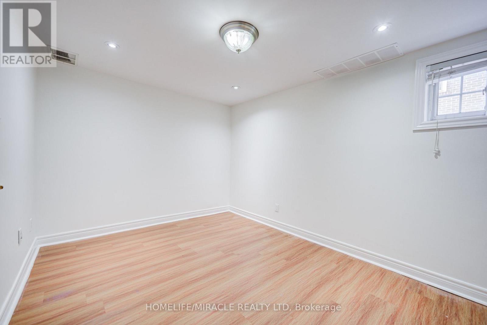3367 The Credit Wood, Mississauga, Ontario  L5C 2J9 - Photo 32 - W13665214