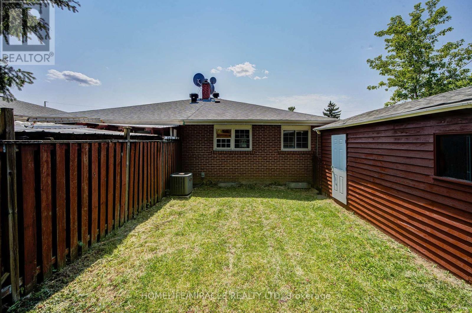 3367 The Credit Wood, Mississauga, Ontario  L5C 2J9 - Photo 40 - W13665214