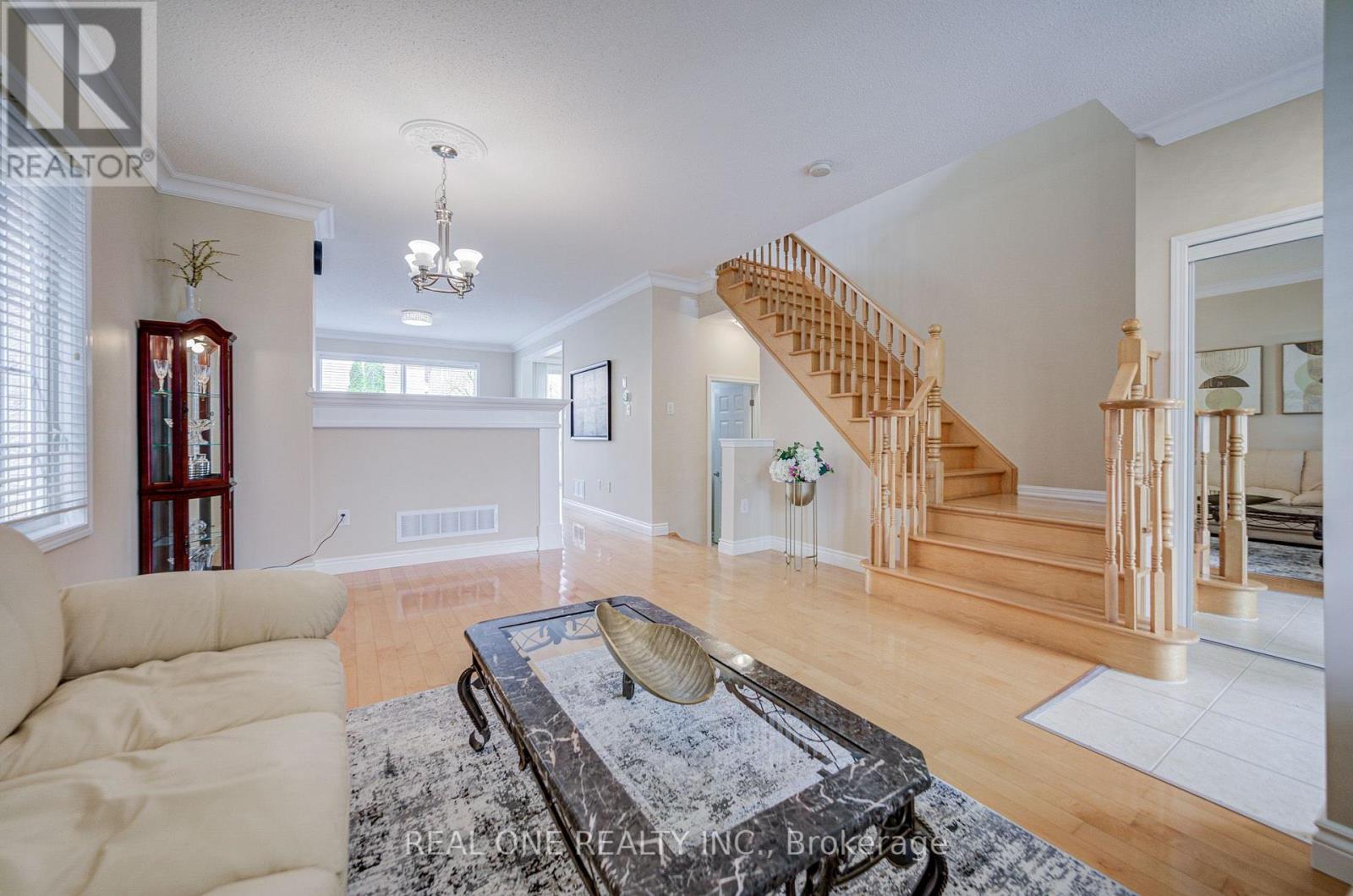 739 Philbrook Drive, Milton, Ontario L9T 0E9 - Photo 10 - W13665232