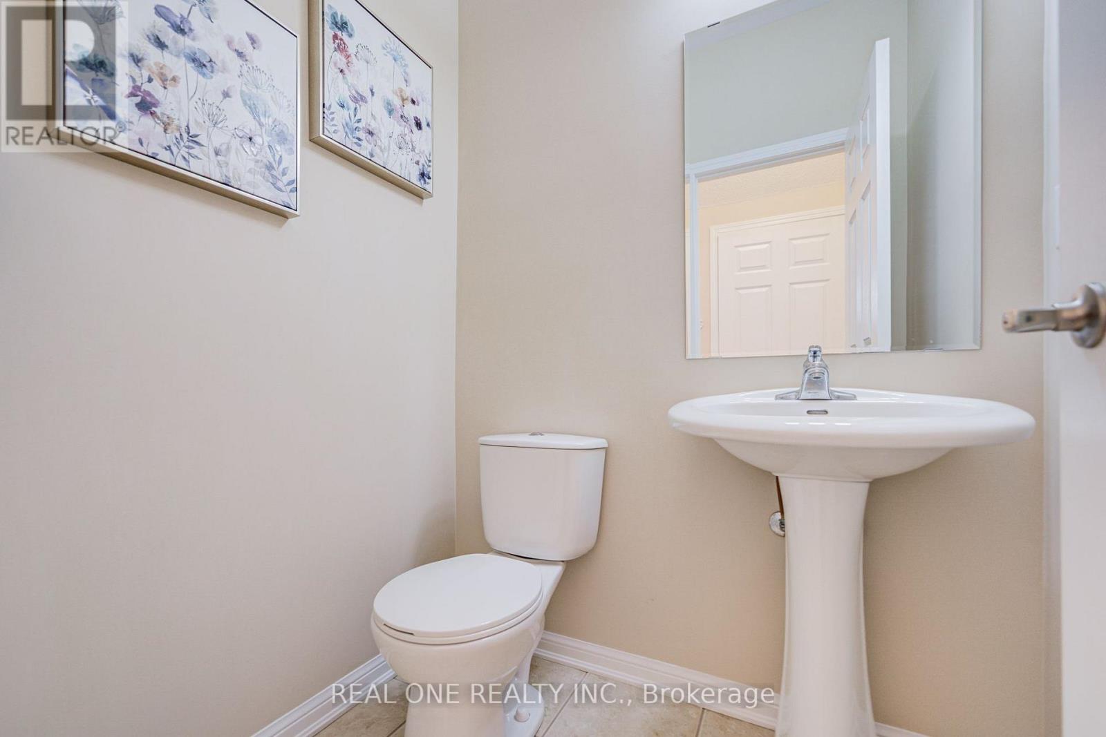 739 Philbrook Drive, Milton, Ontario L9T 0E9 - Photo 11 - W13665232
