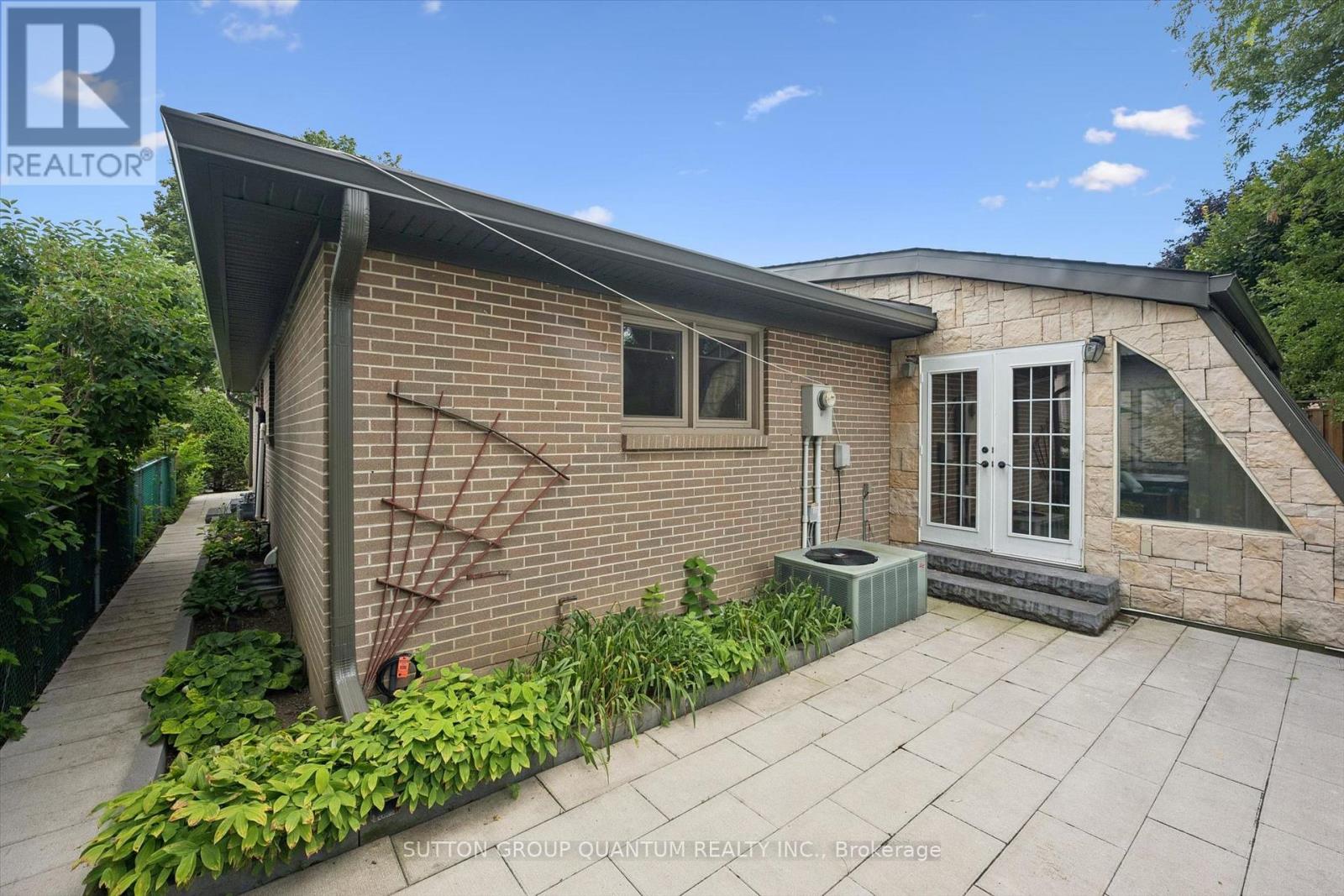 1027 Argus Drive, Mississauga, Ontario  L4Y 2L9 - Photo 37 - W13665254