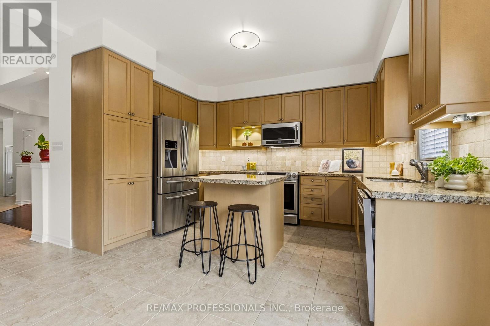 7 Iverson Drive, Brampton, Ontario  L6X 0P4 - Photo 16 - W13665266