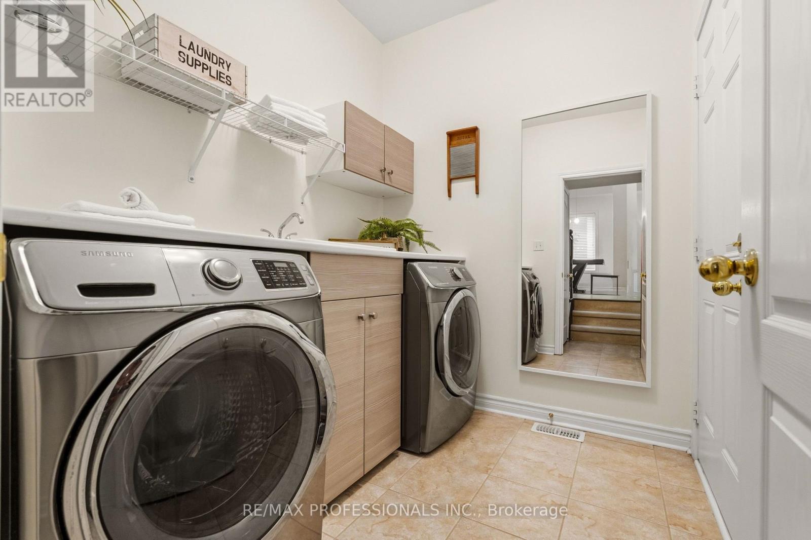 7 Iverson Drive, Brampton, Ontario  L6X 0P4 - Photo 22 - W13665266