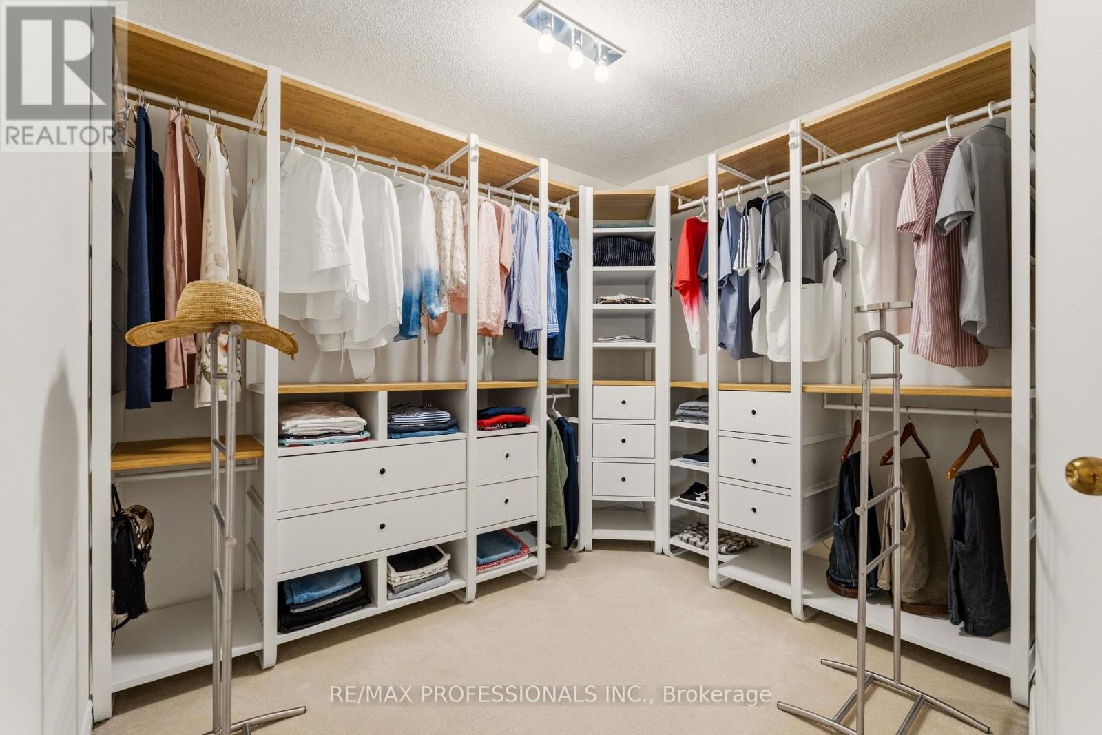 7 Iverson Drive, Brampton, Ontario  L6X 0P4 - Photo 29 - W13665266