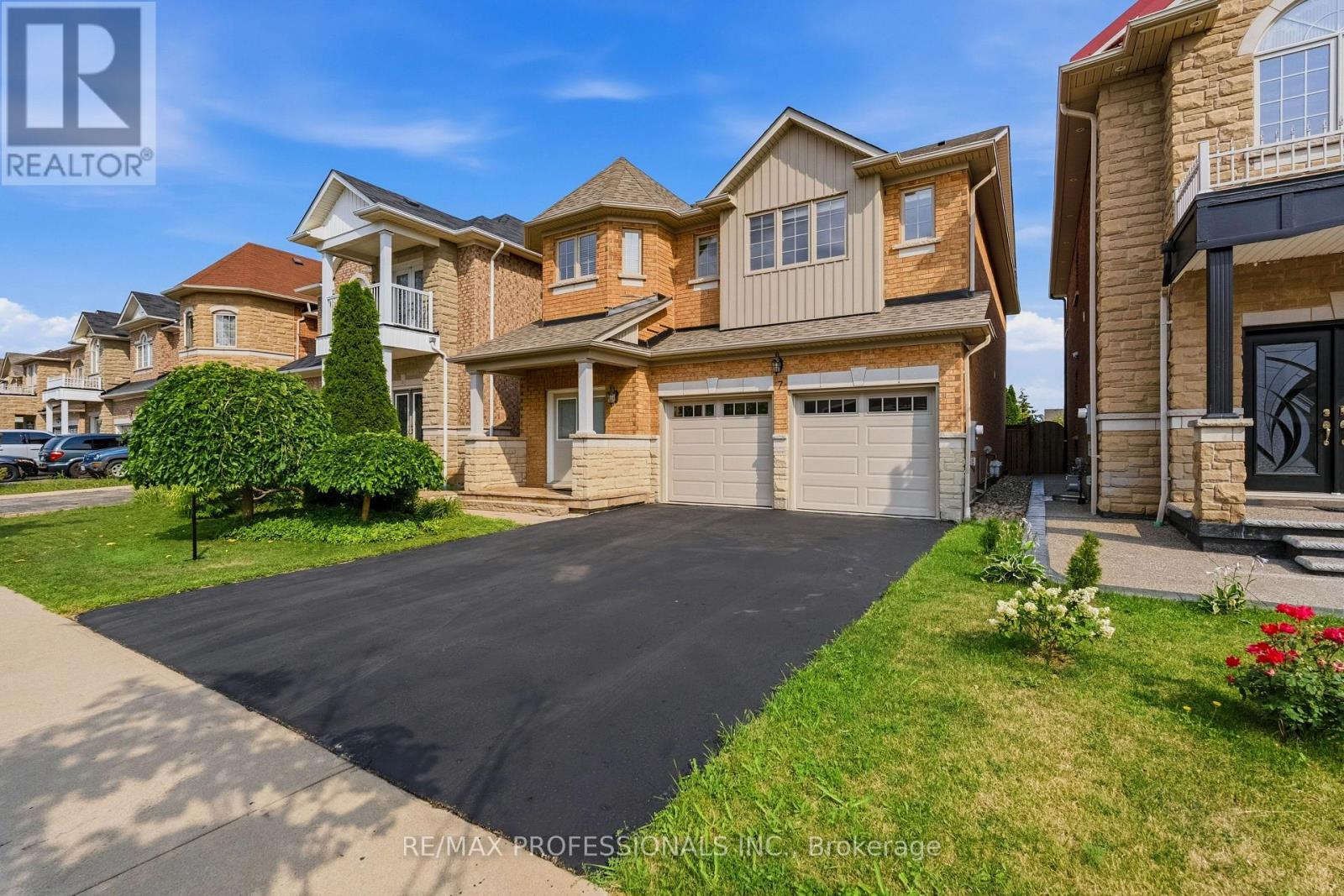 7 Iverson Drive, Brampton, Ontario  L6X 0P4 - Photo 3 - W13665266