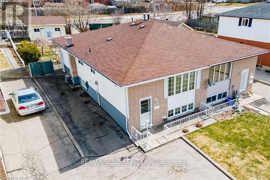54 Bakersfield Drive, Cambridge, Ontario  N1R 6X6 - Photo 2 - X13665220