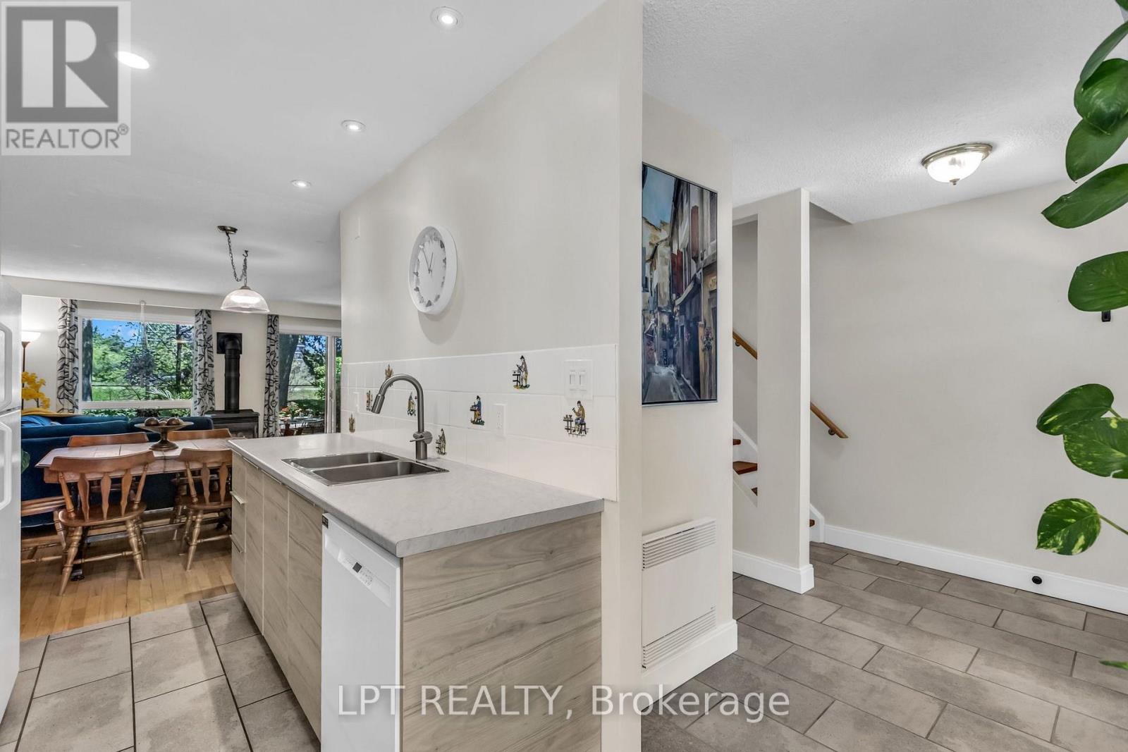 # 70 - 49 Rhonda Road, Guelph, Ontario  N1H 7A4 - Photo 12 - X13665250