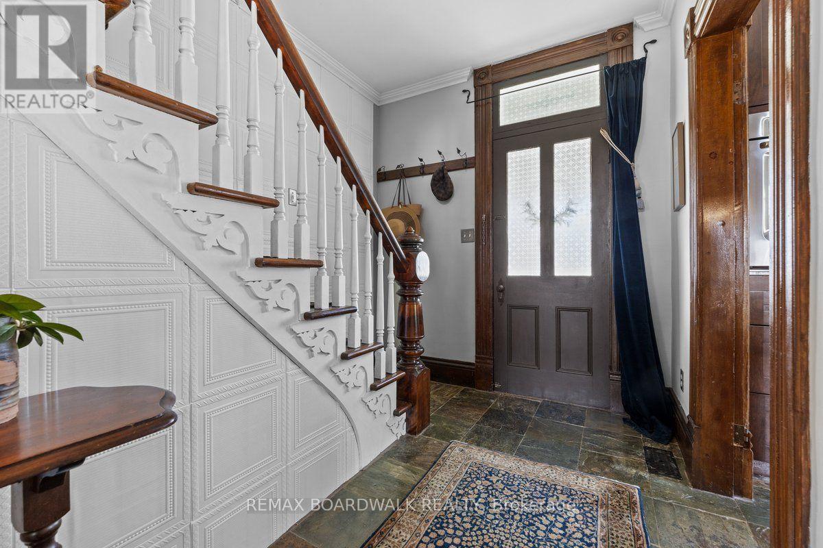 119 Oakel Street, Leeds And The Thousand Islands, Ontario  K0E 0A6 - Photo 6 - X13146908