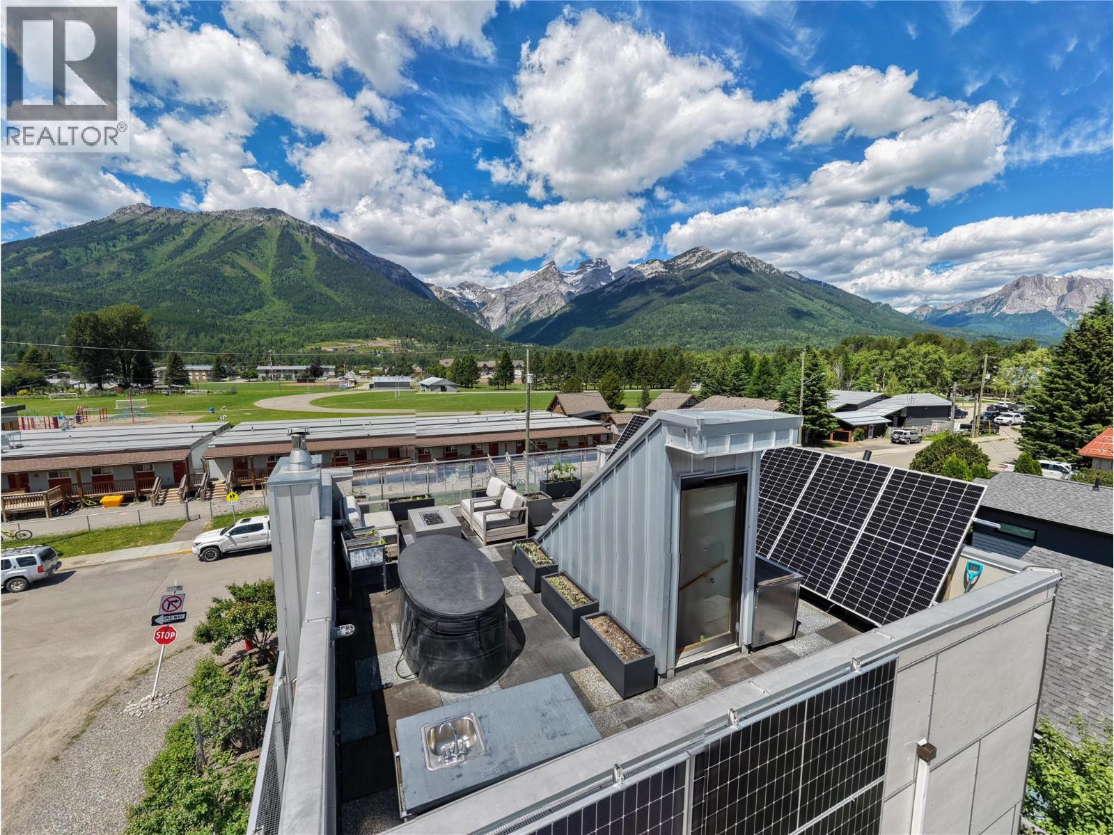 1502 2nd Avenue, Fernie, British Columbia  V0B 1M0 - Photo 46 - 10391917