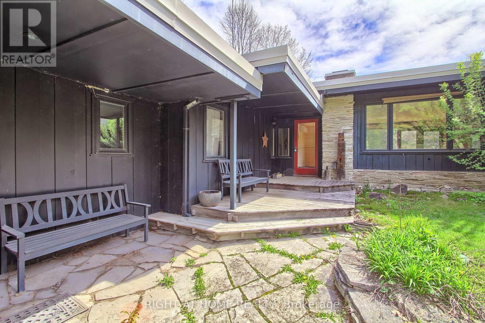 115 Valley Road, Vaughan, Ontario L0J 1C0 - Photo 3 - N13144582