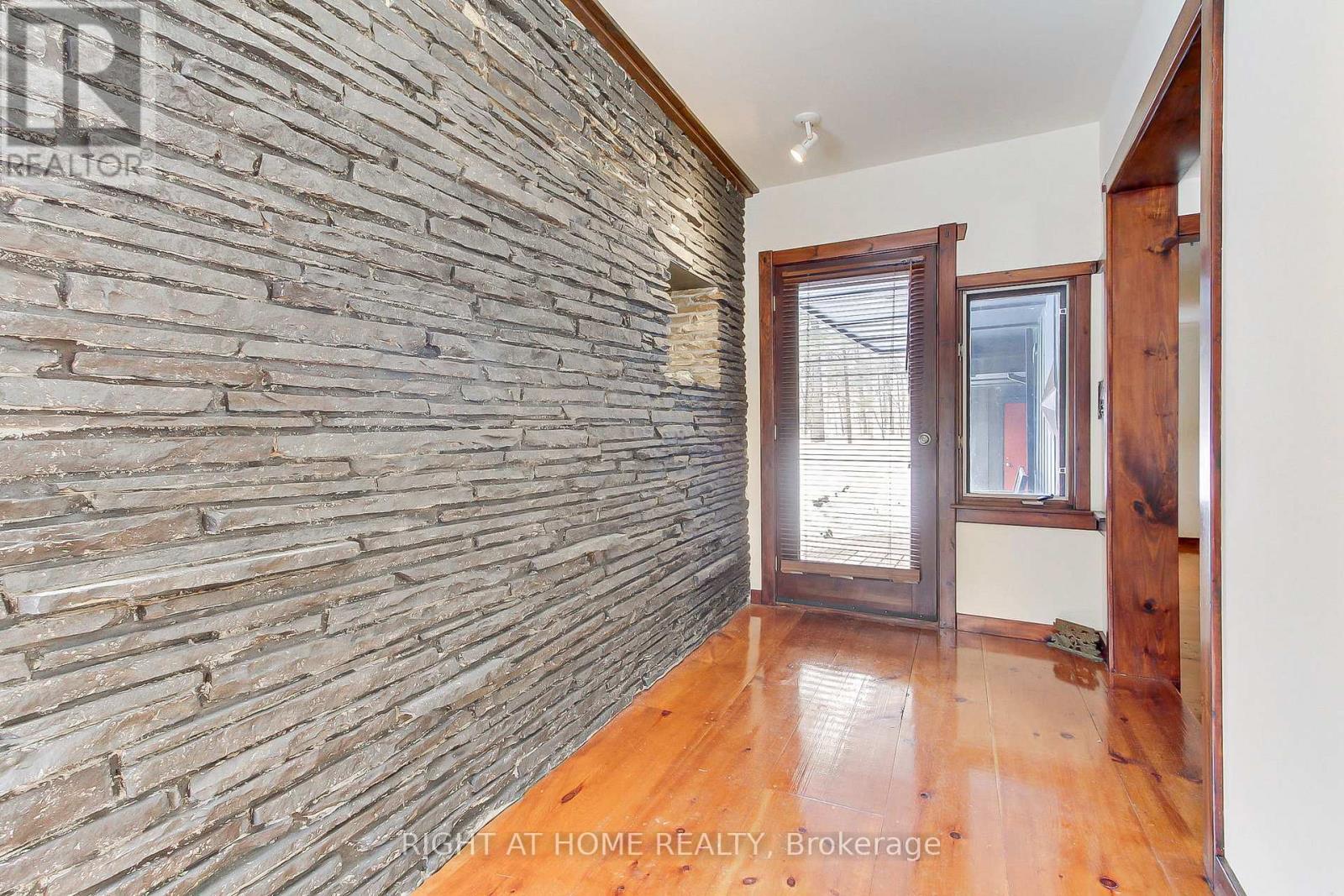 115 Valley Road, Vaughan, Ontario L0J 1C0 - Photo 4 - N13144582