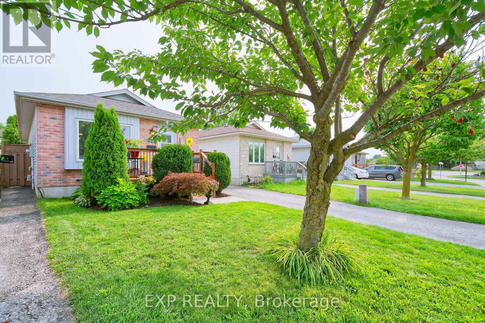 321 Simpson Crescent, London East, Ontario  N5V 2T7 - Photo 2 - X13665372