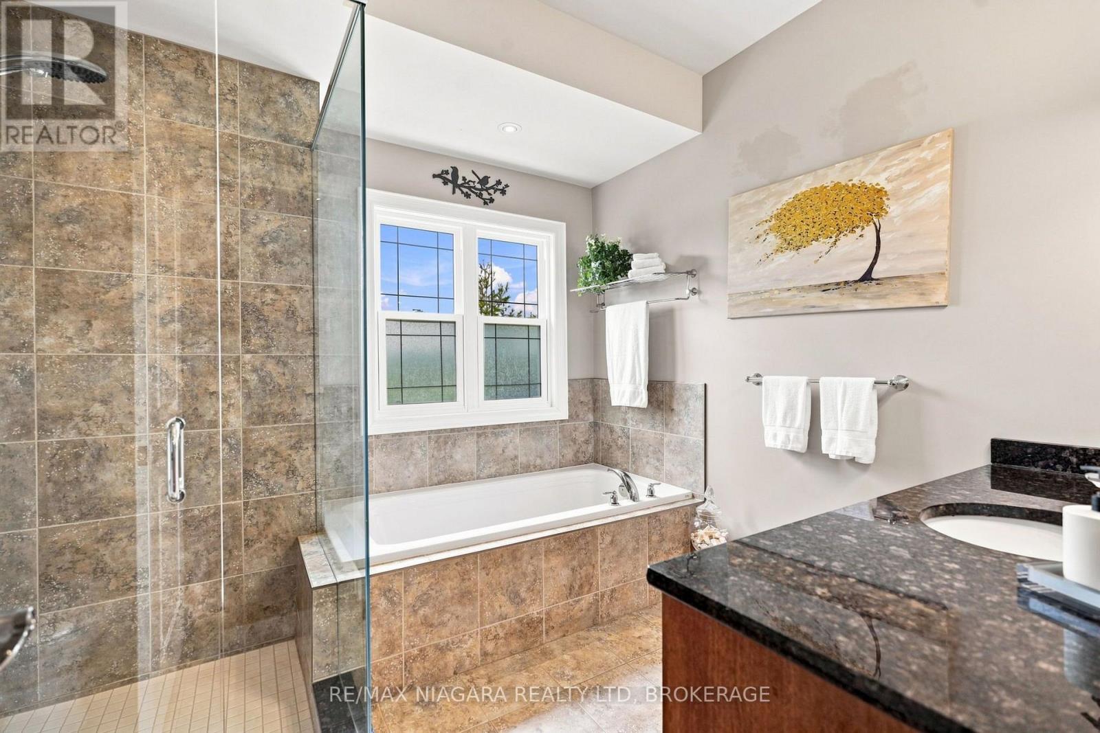 5477 Attema Crescent, West Lincoln, Ontario  L0R 1Y0 - Photo 17 - X13665120