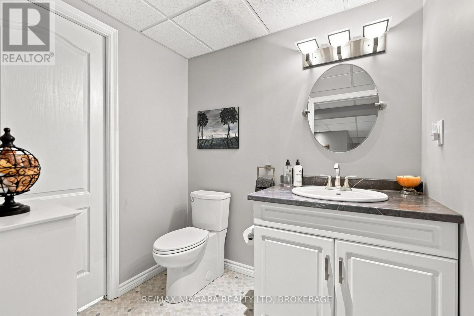 5477 Attema Crescent, West Lincoln, Ontario  L0R 1Y0 - Photo 30 - X13665120