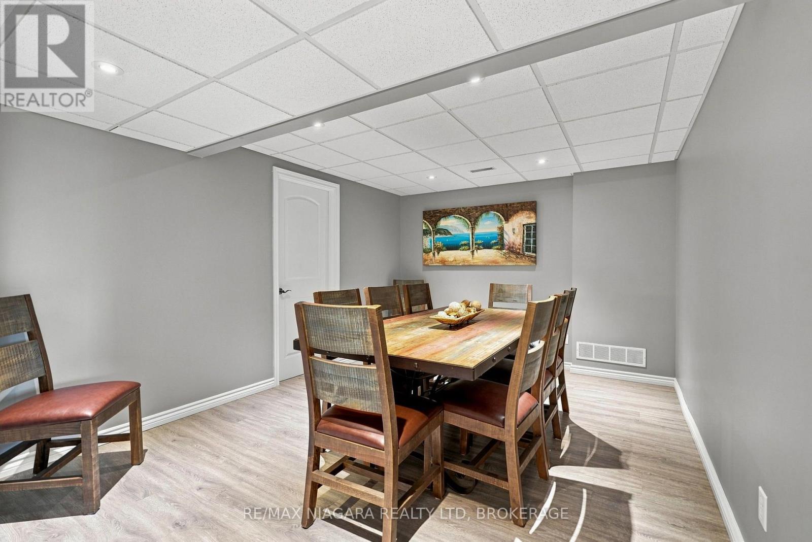 5477 Attema Crescent, West Lincoln, Ontario  L0R 1Y0 - Photo 29 - X13665120