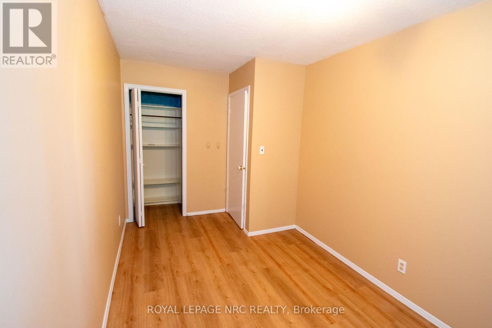 70 Oxford Street, St. Catharines, Ontario  L2P 3T6 - Photo 22 - X13665362