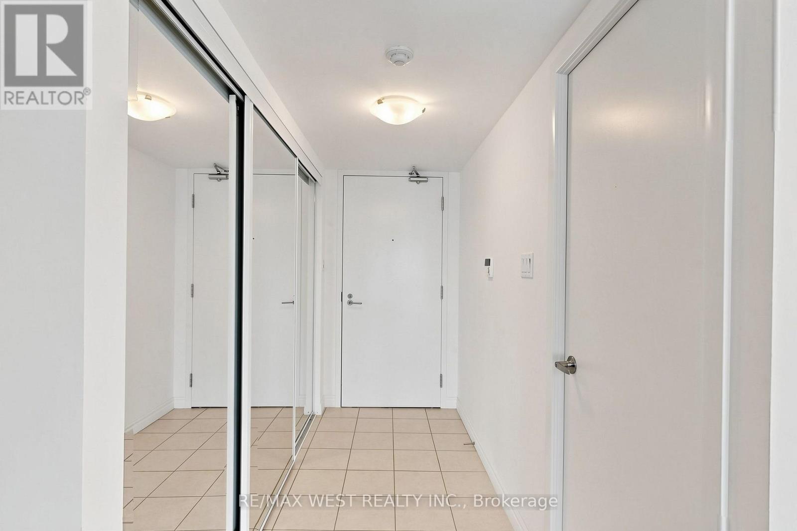 1203 - 38 Grenville Street, Toronto, Ontario  M4Y 1A9 - Photo 22 - C13665380