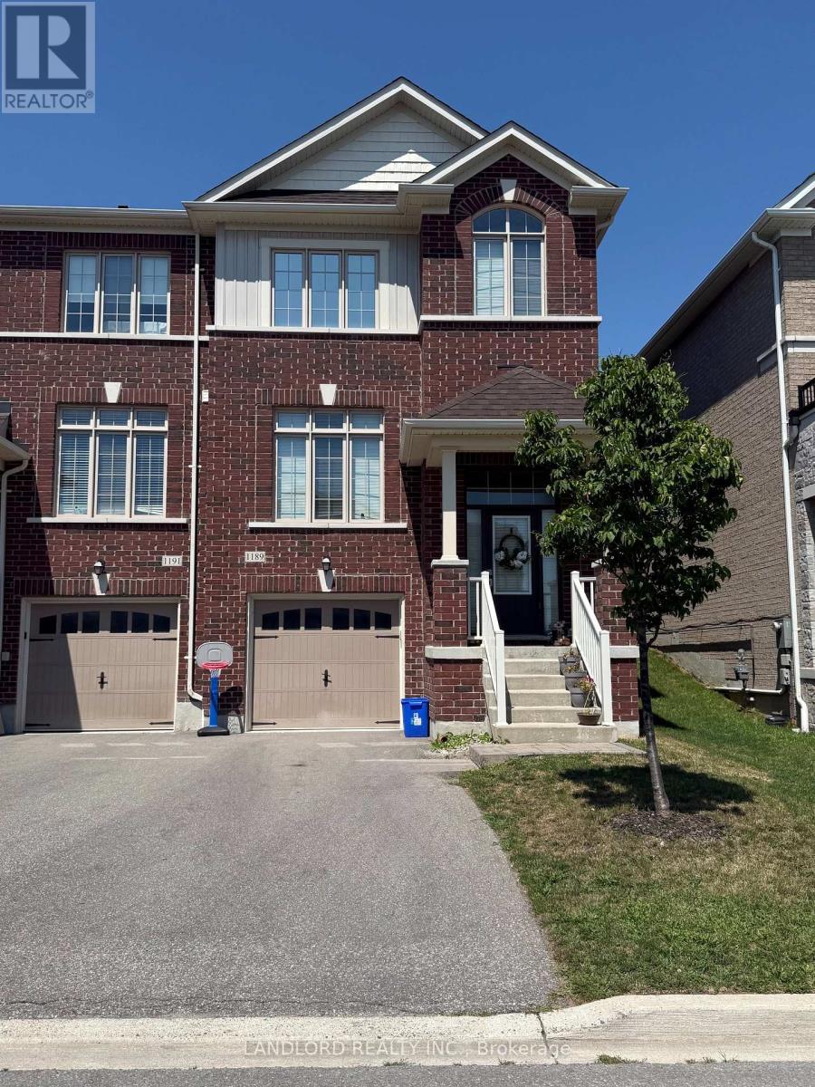 1189 Cactus Crescent, Pickering, Ontario L1X 0G8 - Photo 2 - E13665336
