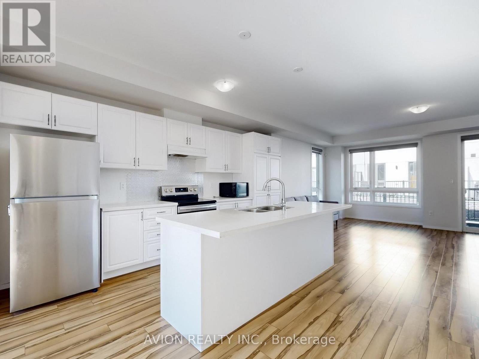 35 Thomas Armstrong Lane, Richmond Hill, Ontario  L4C 5S6 - Photo 8 - N13665374