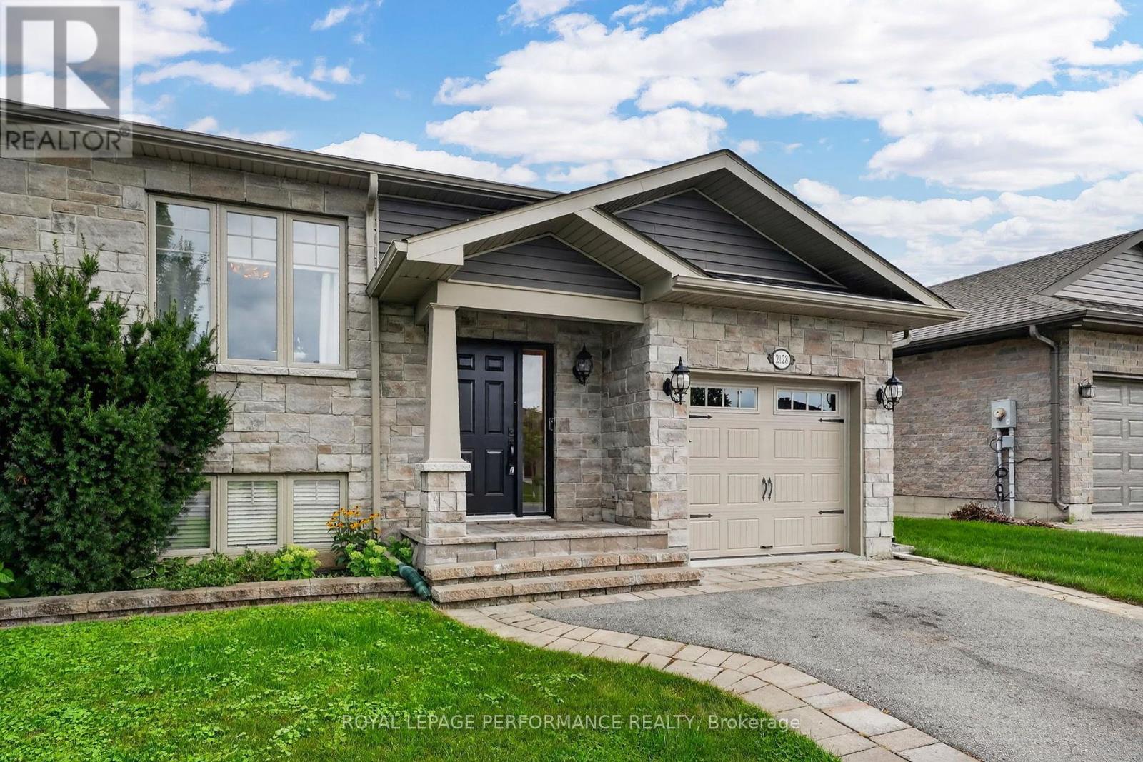 2128 Tremblay Avenue, Cornwall, Ontario K6H 0A8 - Photo 2 - X13665364