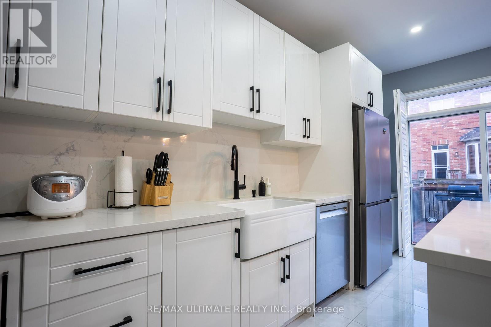 20 Keirstead Trail, Brampton, Ontario  L6R 0G7 - Photo 5 - W13665358