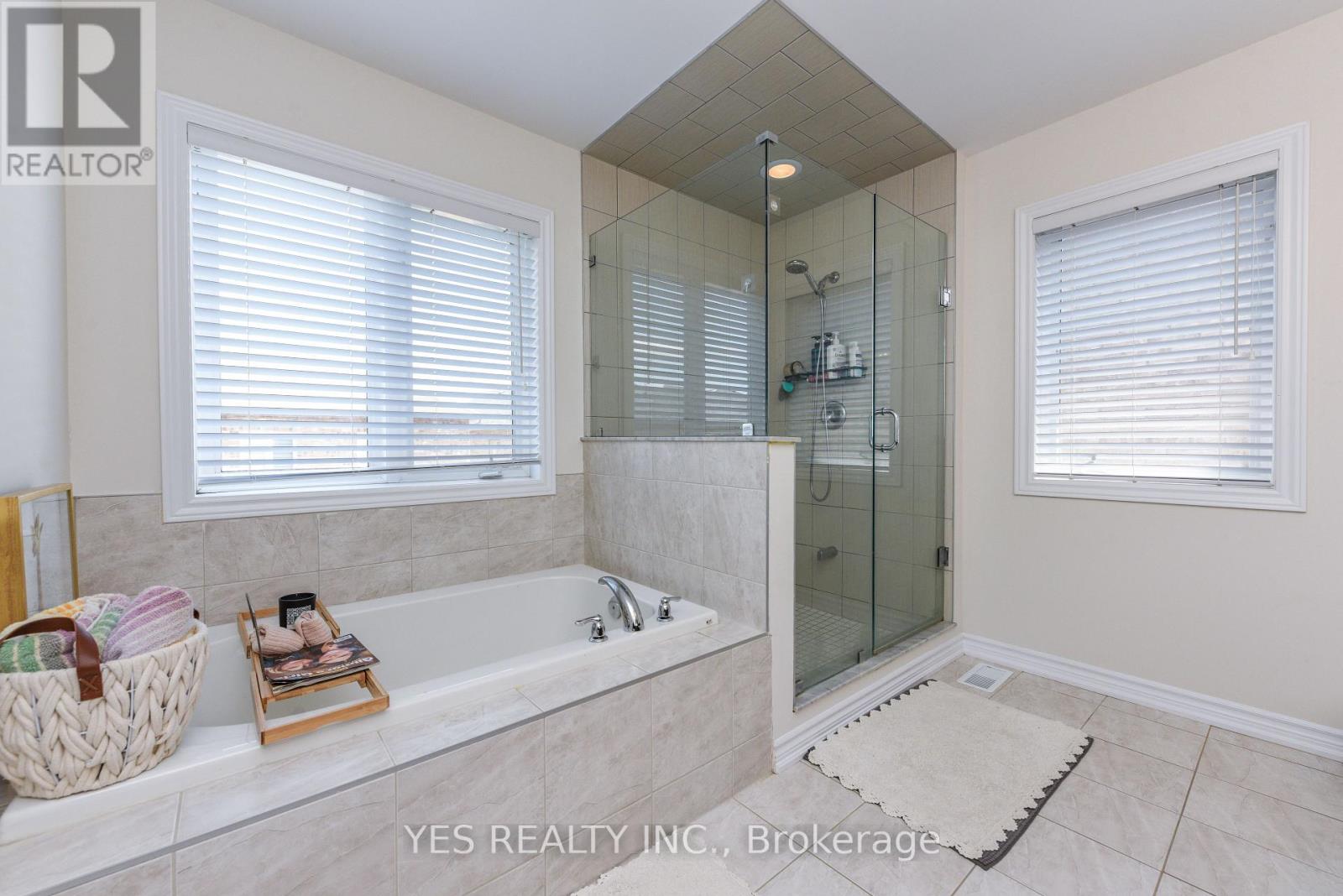 10 Masken Circle, Brampton, Ontario  L7A 4J2 - Photo 31 - W13665360