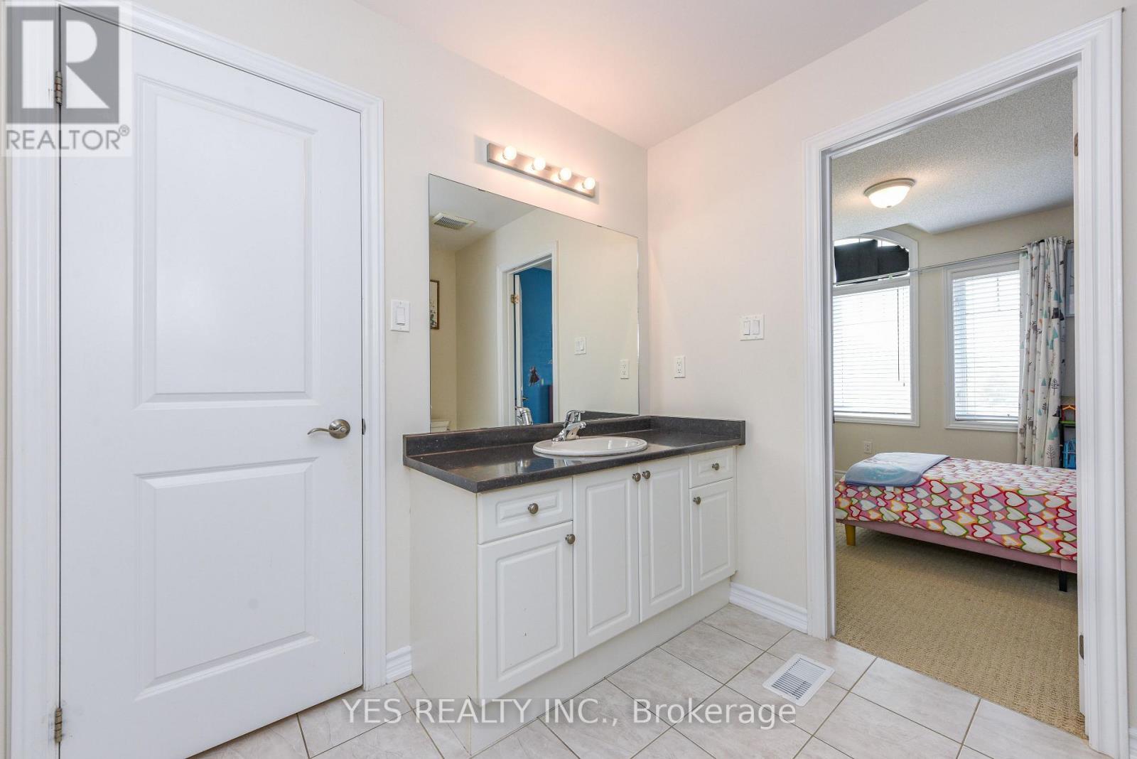 10 Masken Circle, Brampton, Ontario  L7A 4J2 - Photo 38 - W13665360