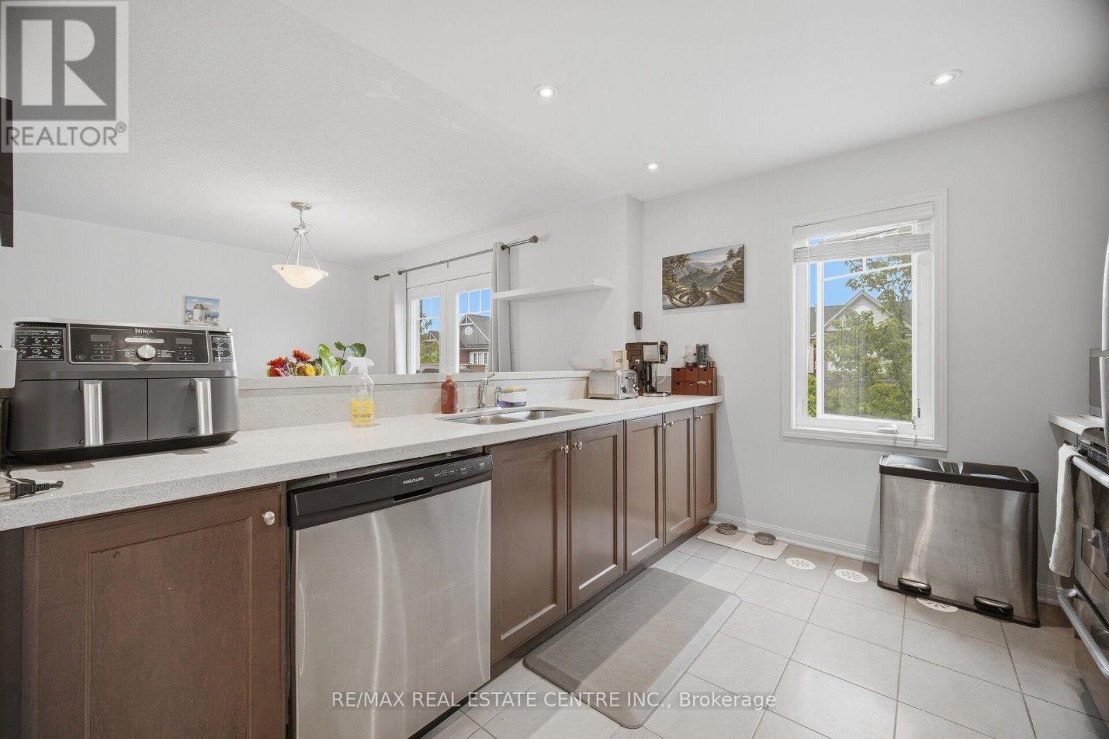 254 Septimus Heights, Milton, Ontario  L9T 8N6 - Photo 17 - W13665368