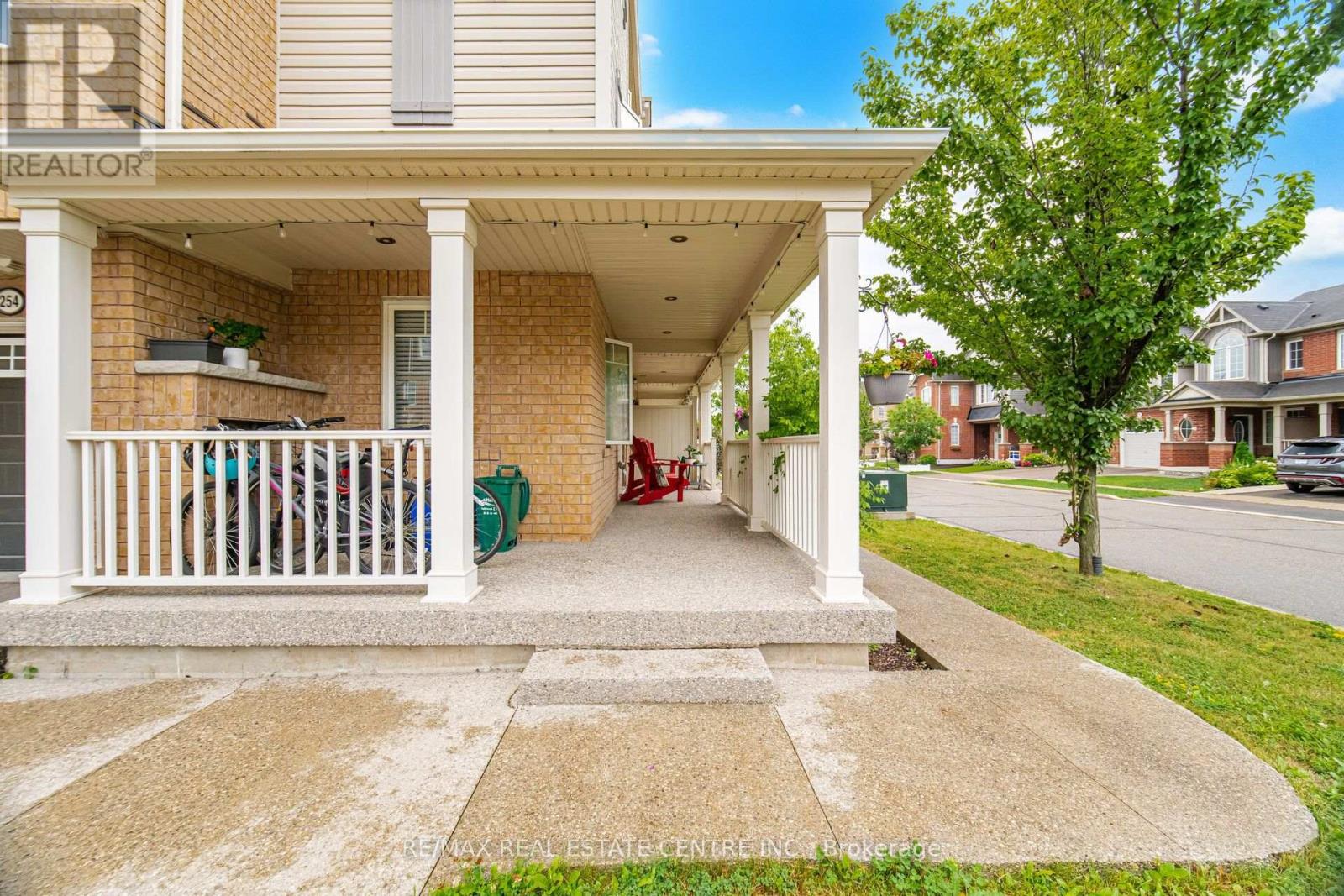 254 Septimus Heights, Milton, Ontario  L9T 8N6 - Photo 3 - W13665368