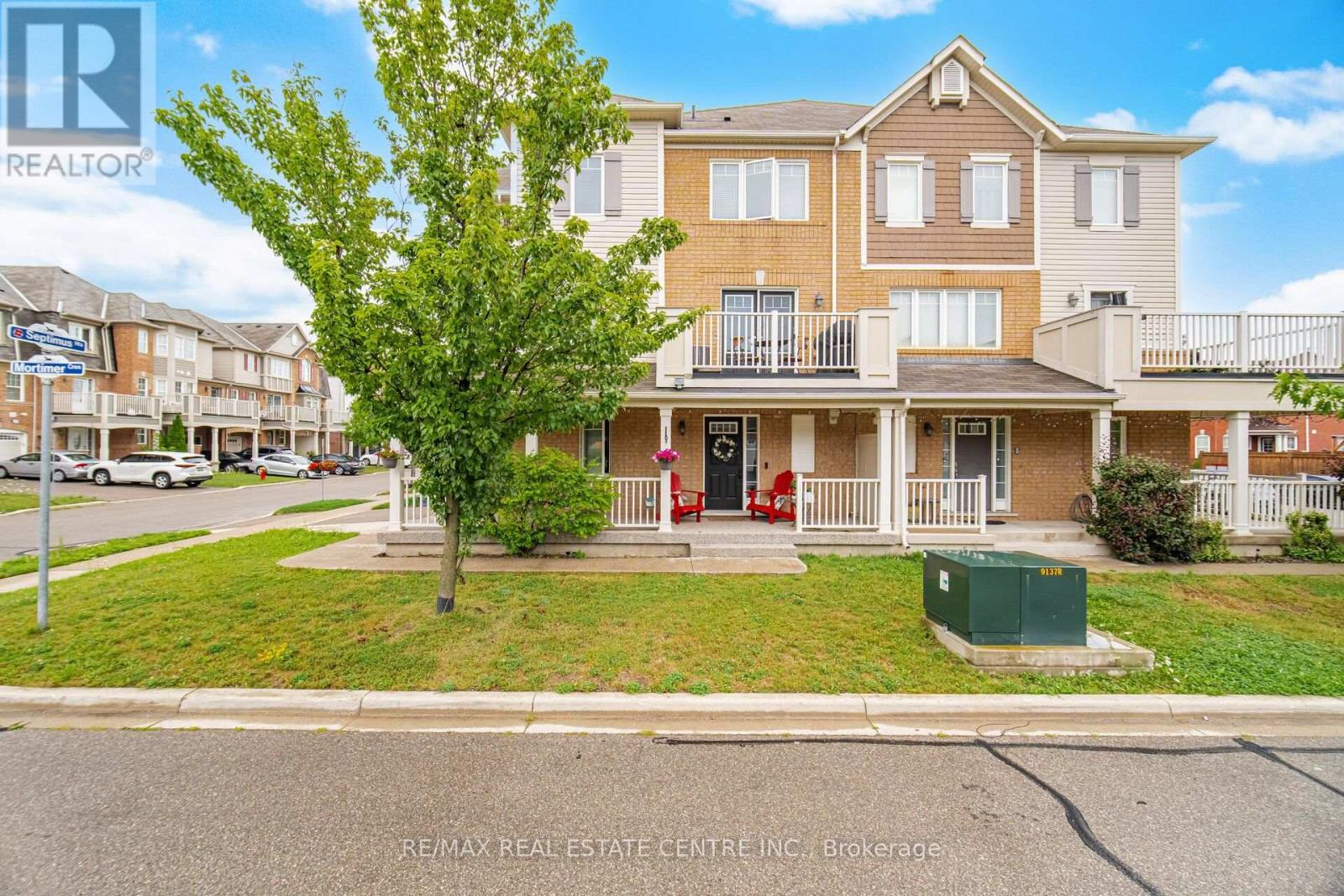 254 Septimus Heights, Milton, Ontario  L9T 8N6 - Photo 4 - W13665368