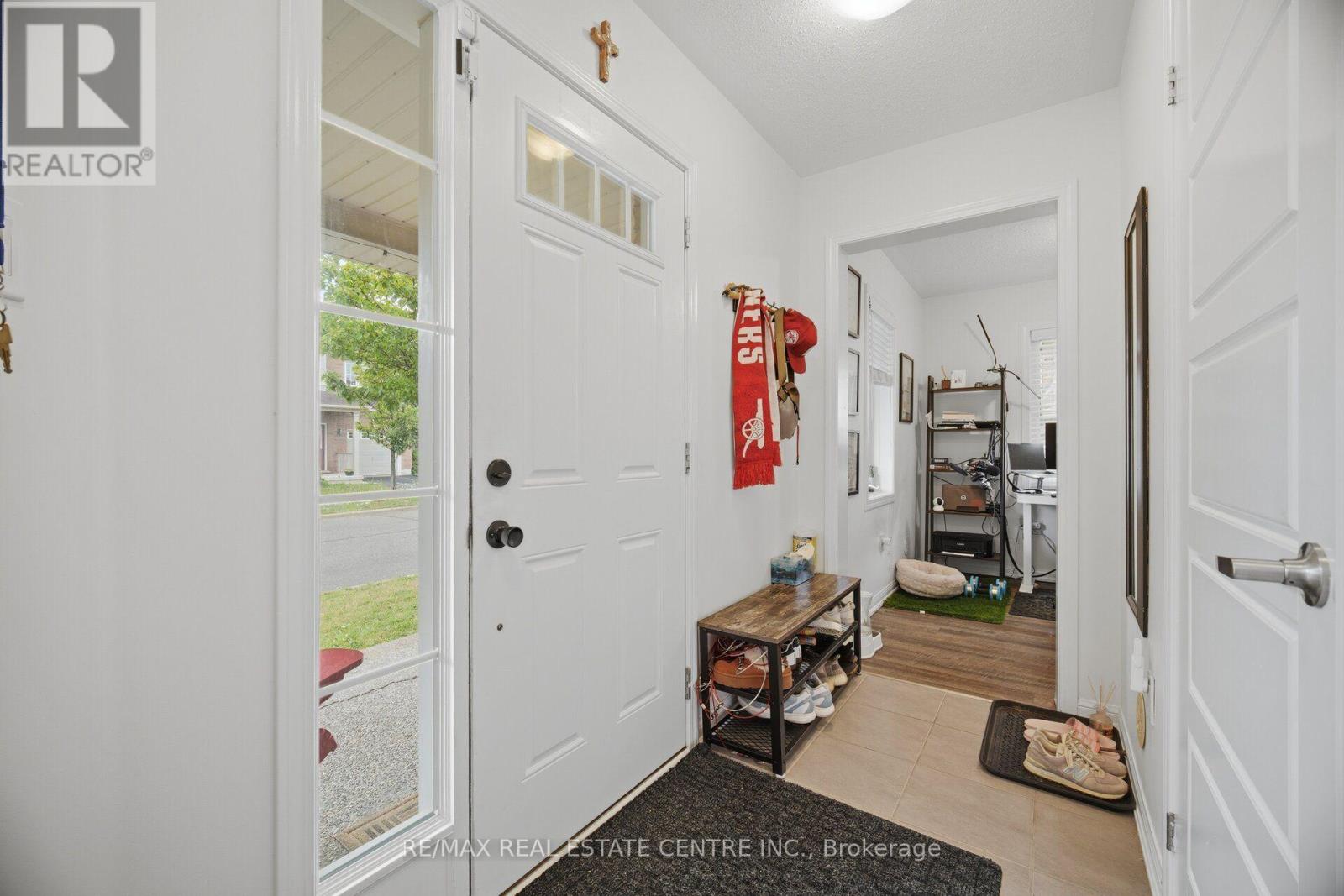 254 Septimus Heights, Milton, Ontario  L9T 8N6 - Photo 6 - W13665368