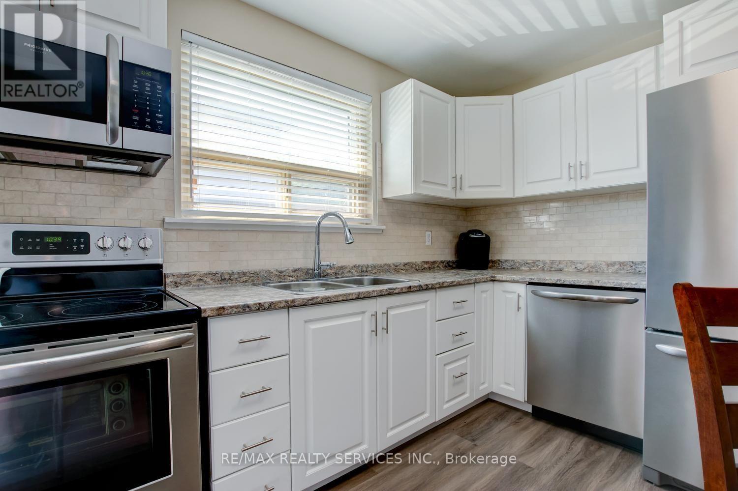 21 Finchgate Boulevard, Brampton, Ontario L6T 3H7 - Photo 13 - W13665386
