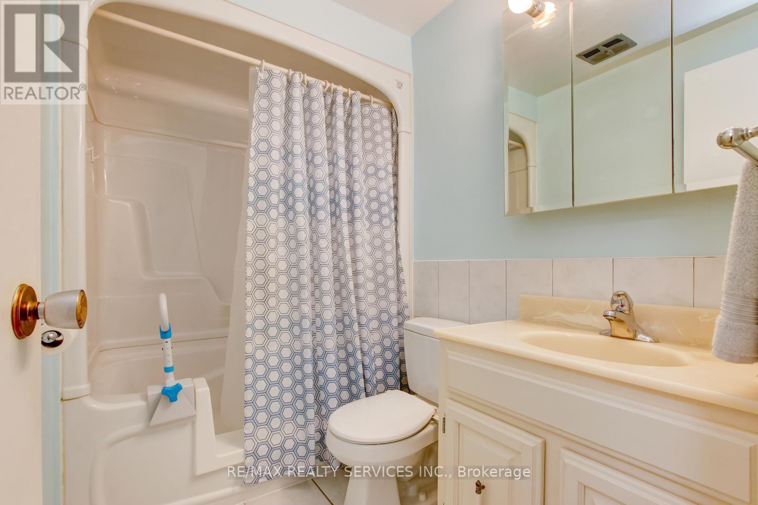 21 Finchgate Boulevard, Brampton, Ontario L6T 3H7 - Photo 24 - W13665386