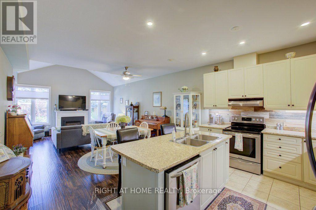 51 Wally Drive, Wasaga Beach, Ontario  L9Z 0G5 - Photo 2 - S13665328