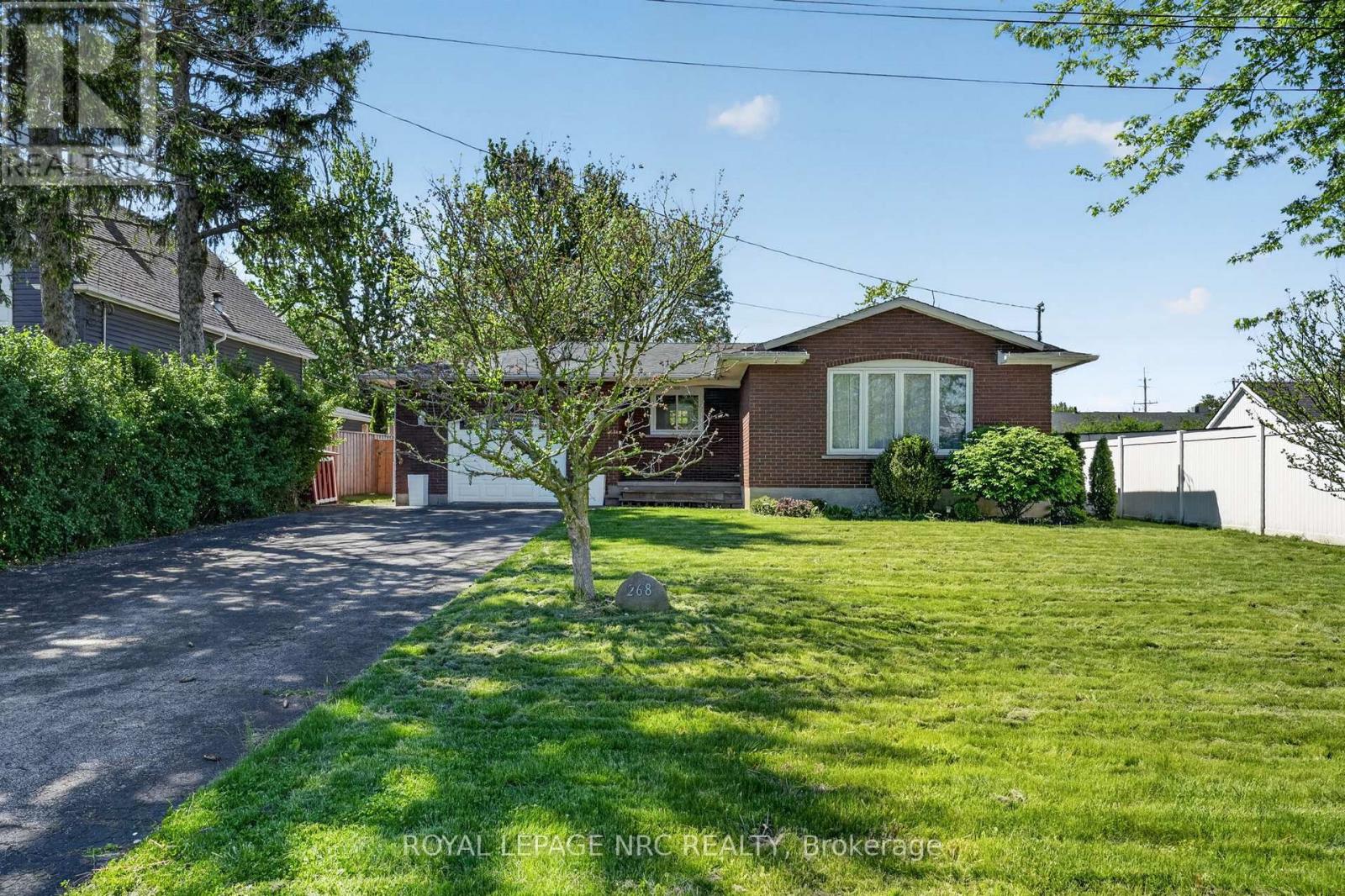 268 Henrietta Street, Fort Erie, Ontario  L2A 2K7 - Photo 3 - X13665390