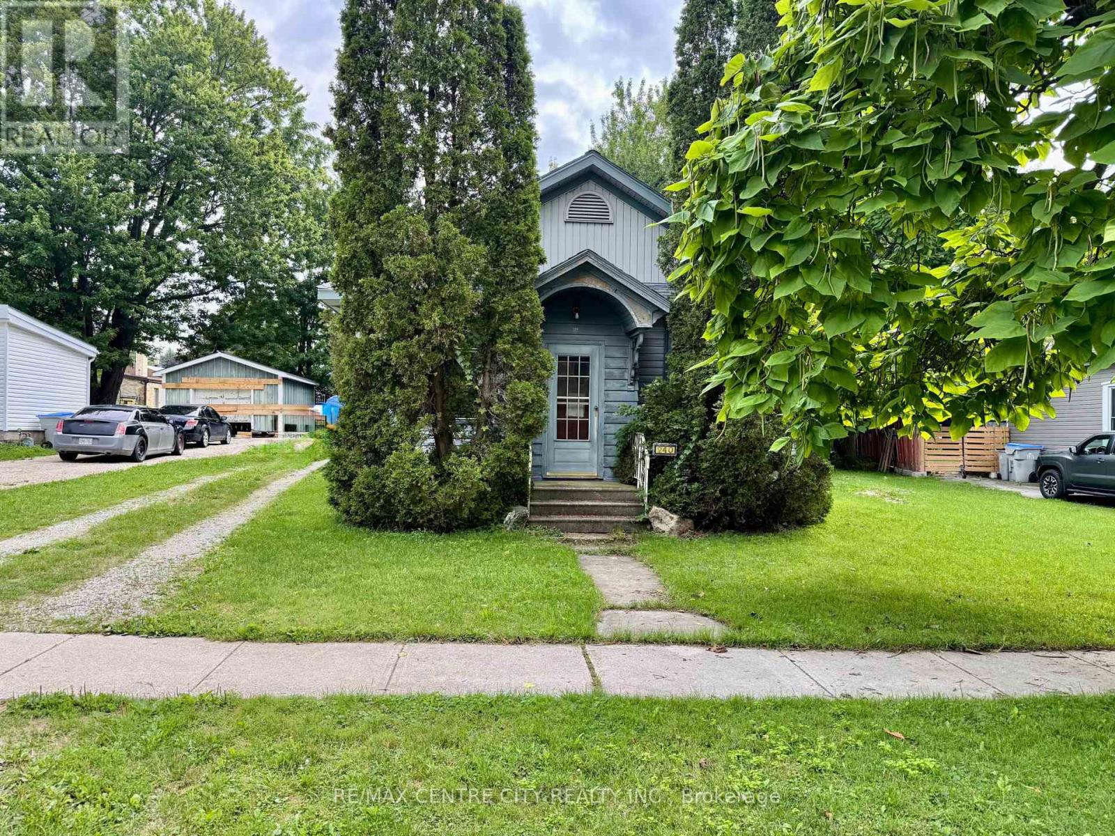240 KING STREET, Lucan Biddulph, Ontario
