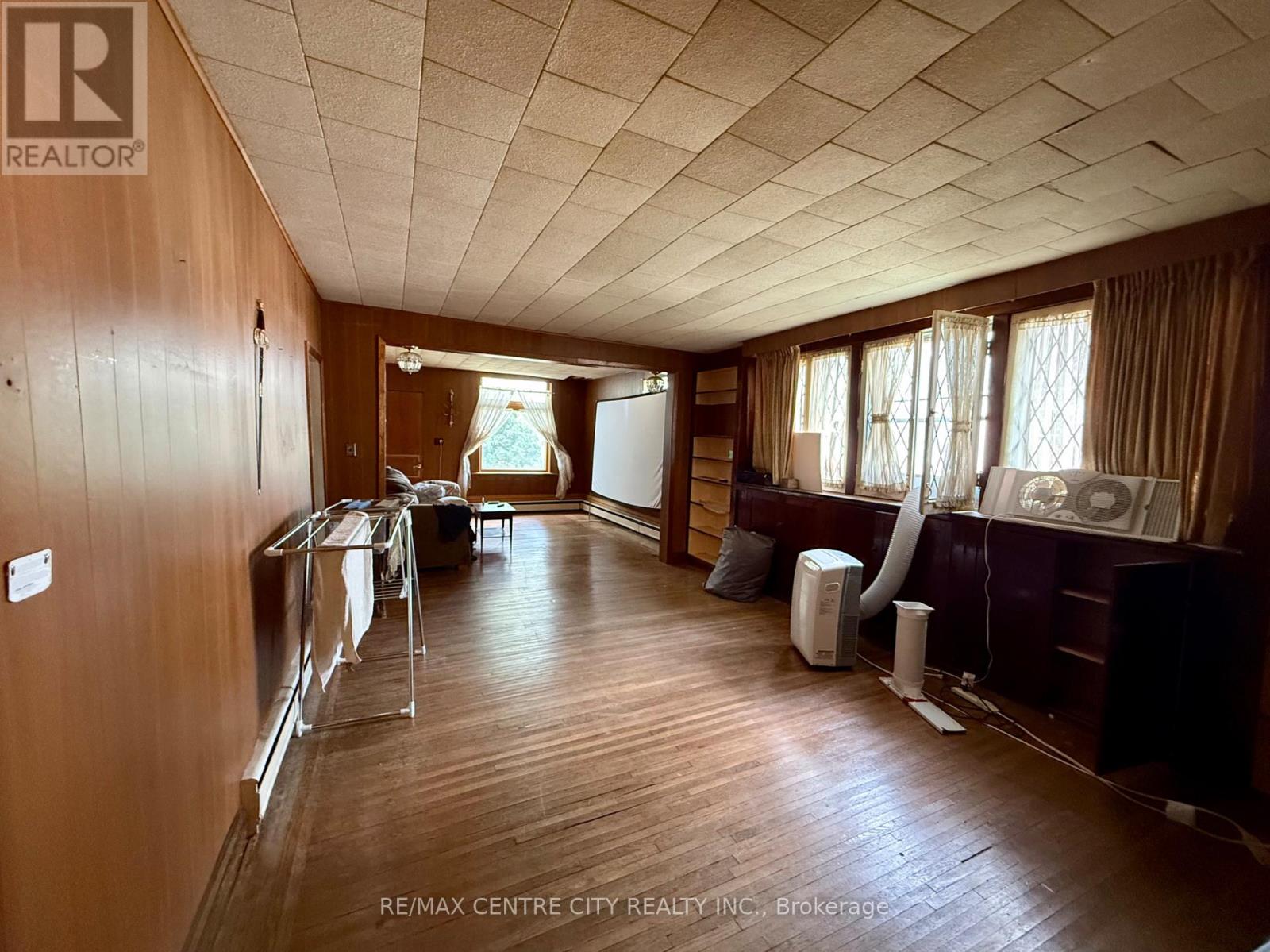 240 King Street, Lucan Biddulph, Ontario  N0M 1V0 - Photo 11 - X13665406