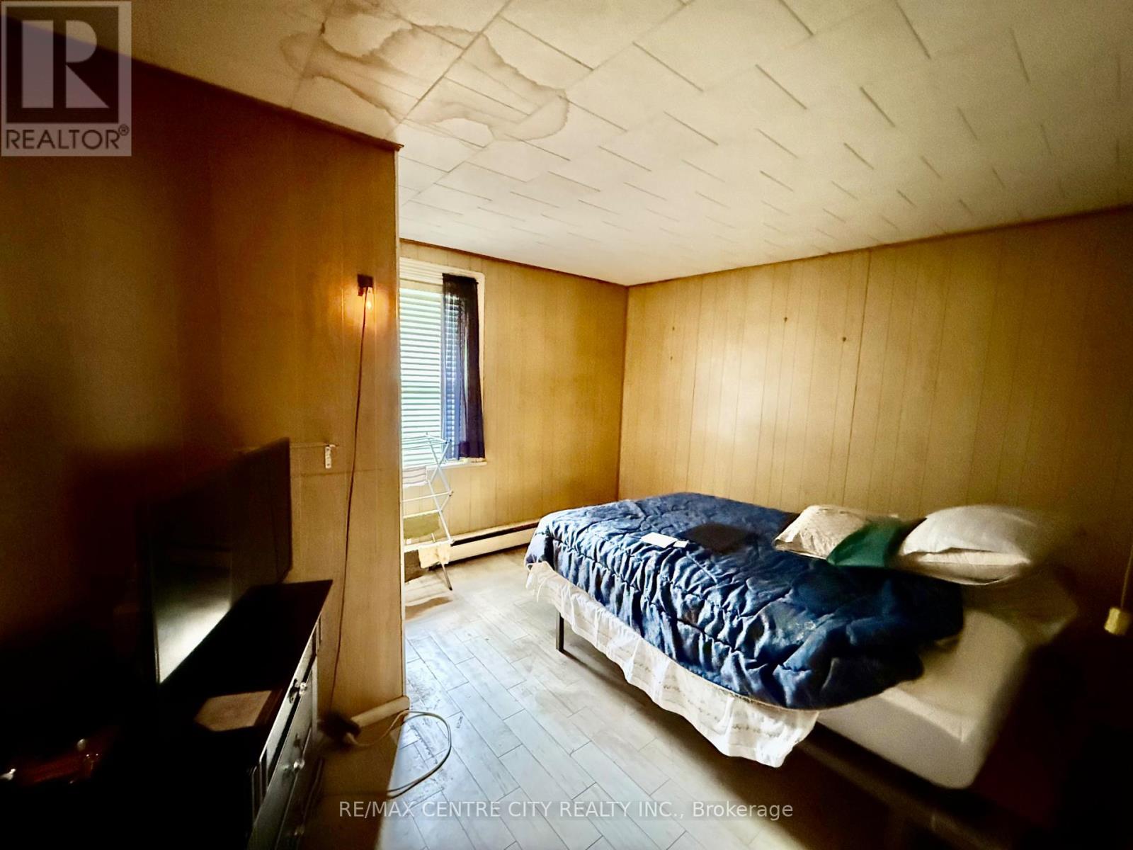 240 King Street, Lucan Biddulph, Ontario  N0M 1V0 - Photo 12 - X13665406