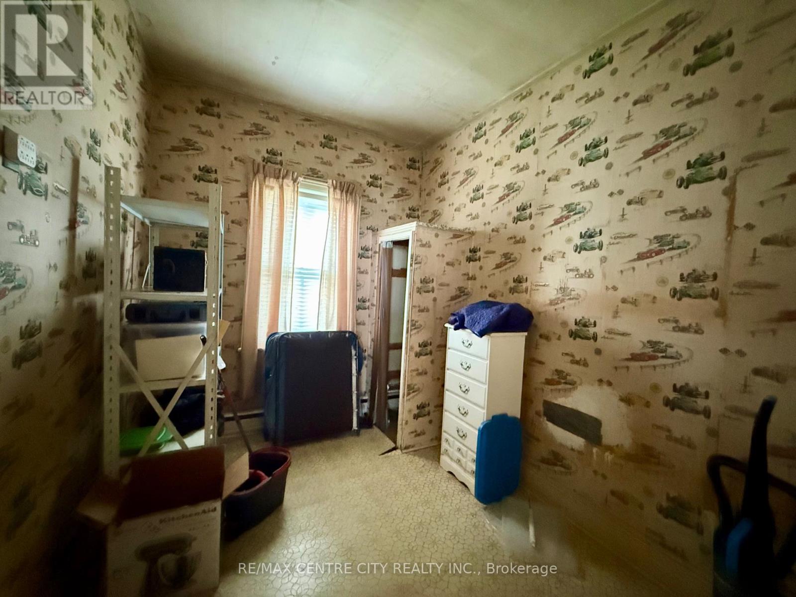 240 King Street, Lucan Biddulph, Ontario  N0M 1V0 - Photo 14 - X13665406