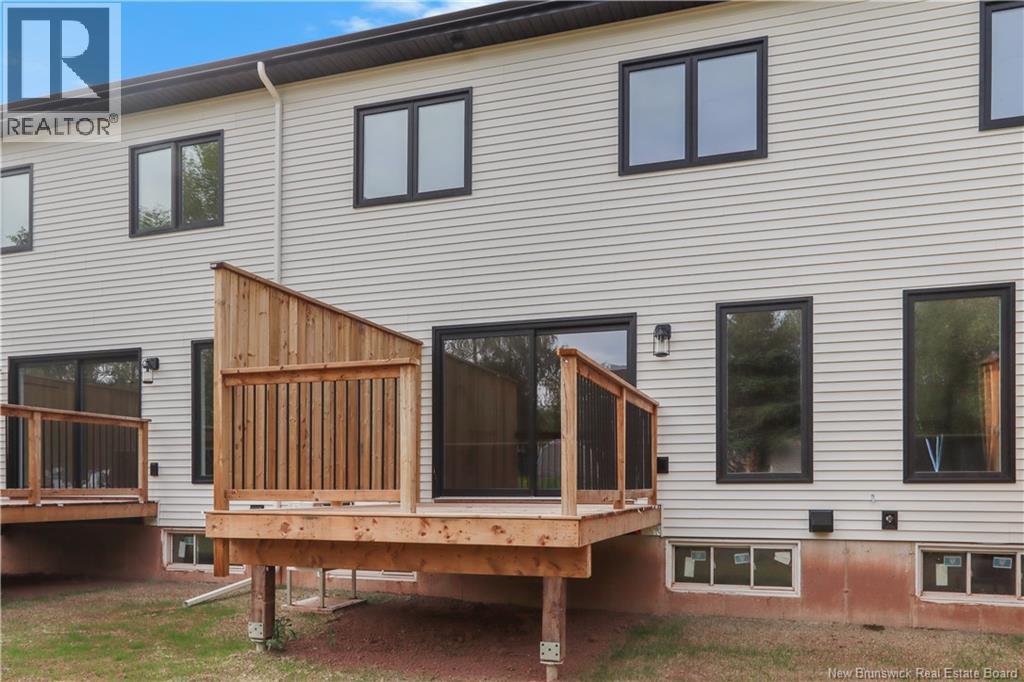 20 Vision Court, Dieppe, New Brunswick  E1K 0A8 - Photo 4 - NB143957