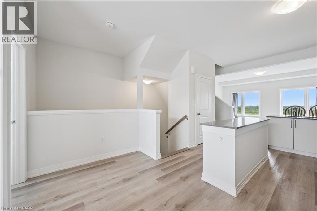 155 Equestrian Way Unit# 88, Cambridge, Ontario  N3E 0E8 - Photo 7 - 40849190