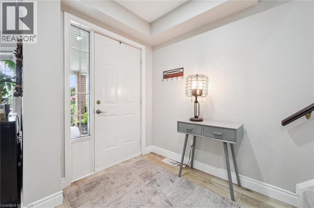 916 Rush Meadow Court, Kitchener, Ontario  N2R 1K9 - Photo 7 - 40849790